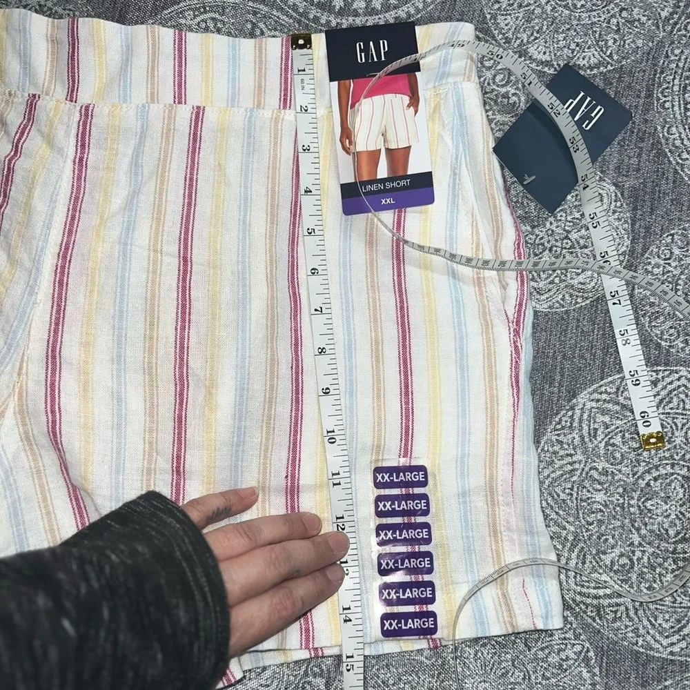 NWT Gap Ladies Linen Lightweight Breathable Pull On Elastic Waistband Short
